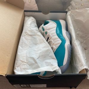 Jordan 11 Retro Low Aqua Safari